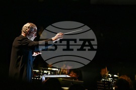 Новогодишен музикален фестивал - откриване - „Риголето“ - Хосе Кура