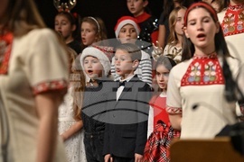 Новогодишен музикален фестивал - „Картини от една Коледа" - концерт