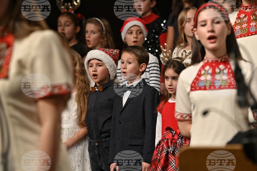 Новогодишен музикален фестивал - „Картини от една Коледа" - концерт