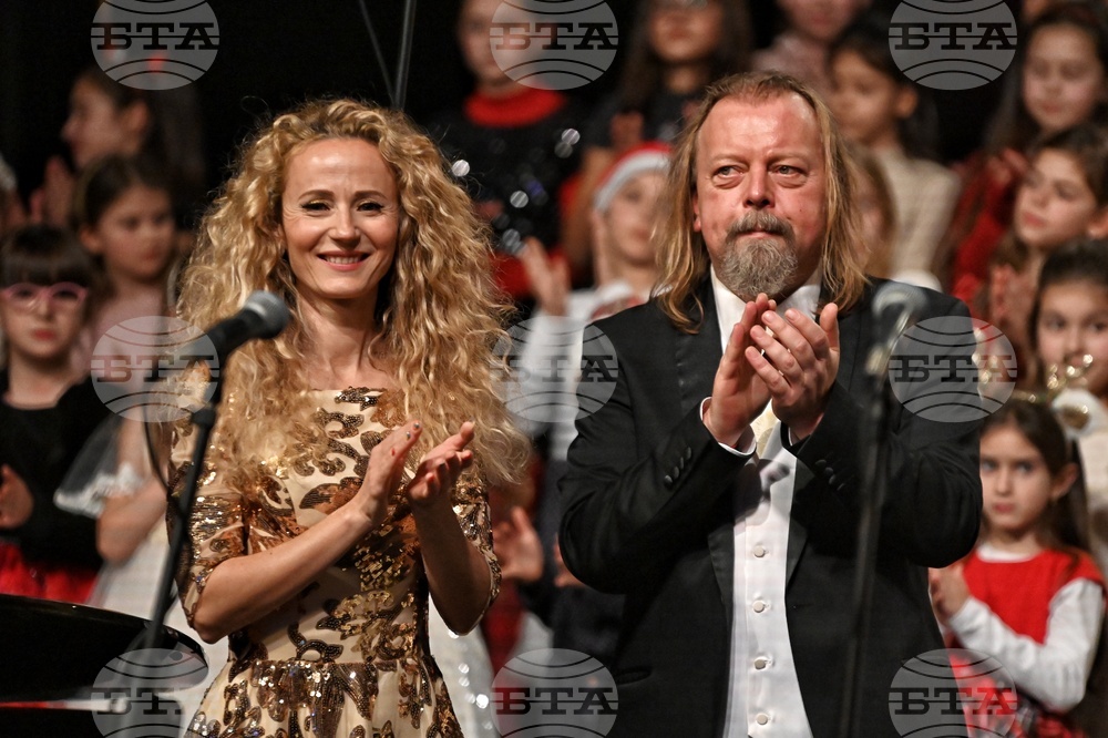 Новогодишен музикален фестивал - „Картини от една Коледа" - концерт