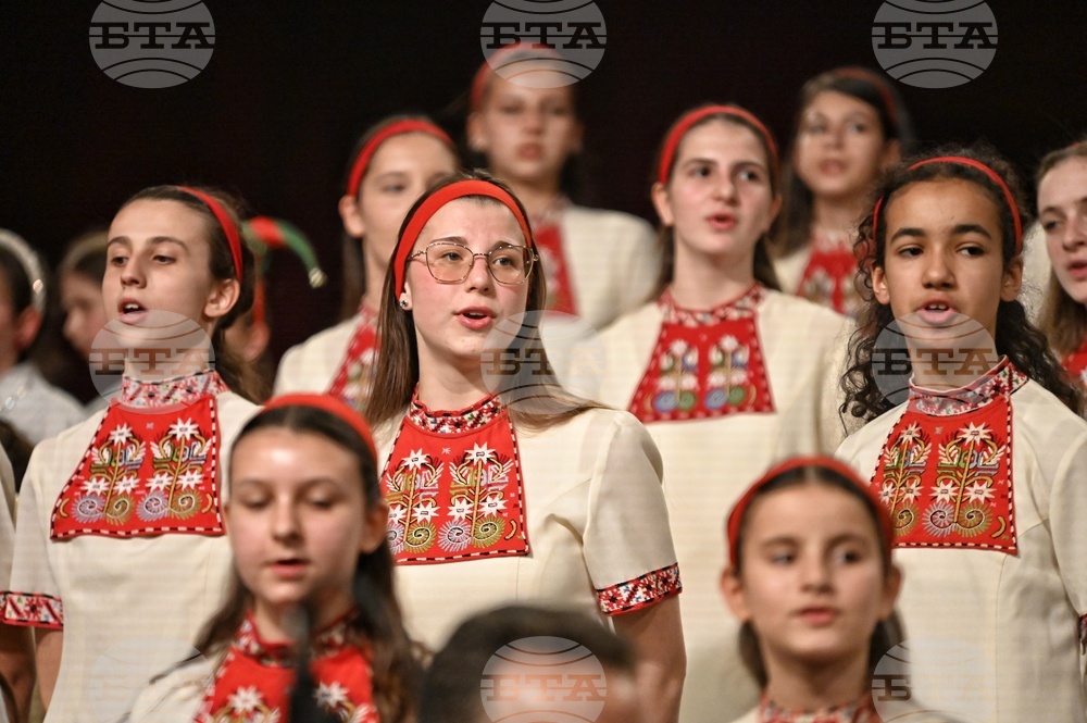 Новогодишен музикален фестивал - „Картини от една Коледа" - концерт