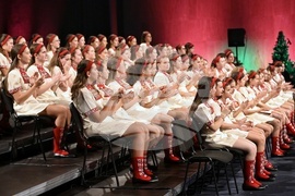 Новогодишен музикален фестивал - „Картини от една Коледа" - концерт