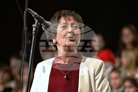 Новогодишен музикален фестивал - „Картини от една Коледа" - концерт - Венеция Караманова