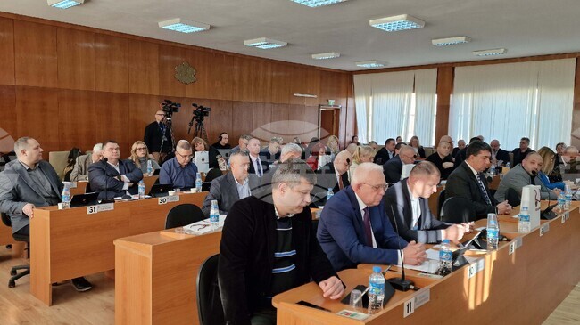 Общинските съветници в Шумен решиха да бъде сключен анекс към договора за кредит от 2022 г. с "Търговска банка Д" АД