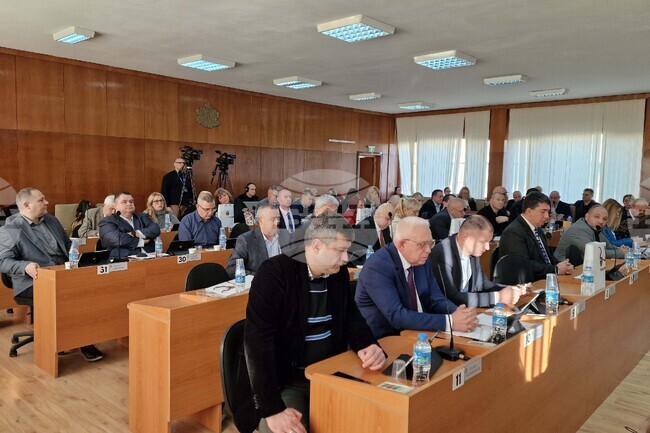 Общинските съветници в Шумен решиха да бъде сключен анекс към договора за кредит от 2022 г. с "Търговска банка Д" АД