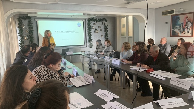 В Сливен бе проведена кръгла маса за превенция на ранните бракове и раждания