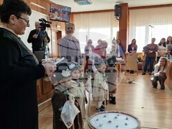 Шумен - Общински съвет - заседание - коледарски поздрави