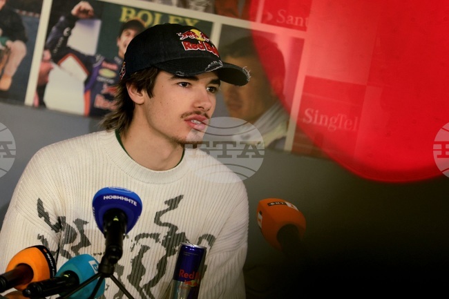 Никола Цолов с трето време в квалификацията във Формула 2