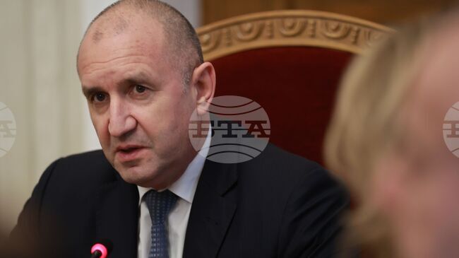 Загадка за хората извън парламента е какво точно стана с бюджета, заяви президентът Румен Радев