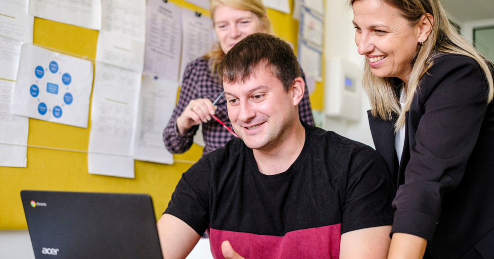 Образователна платформа започва първата по рода си практическа „Академия за училищни директори“ 