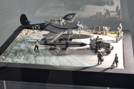 Ямбол - „Към небето" - изложба