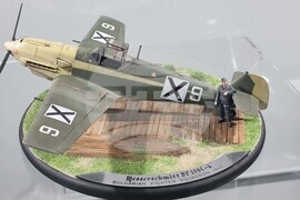 Ямбол - „Към небето" - изложба