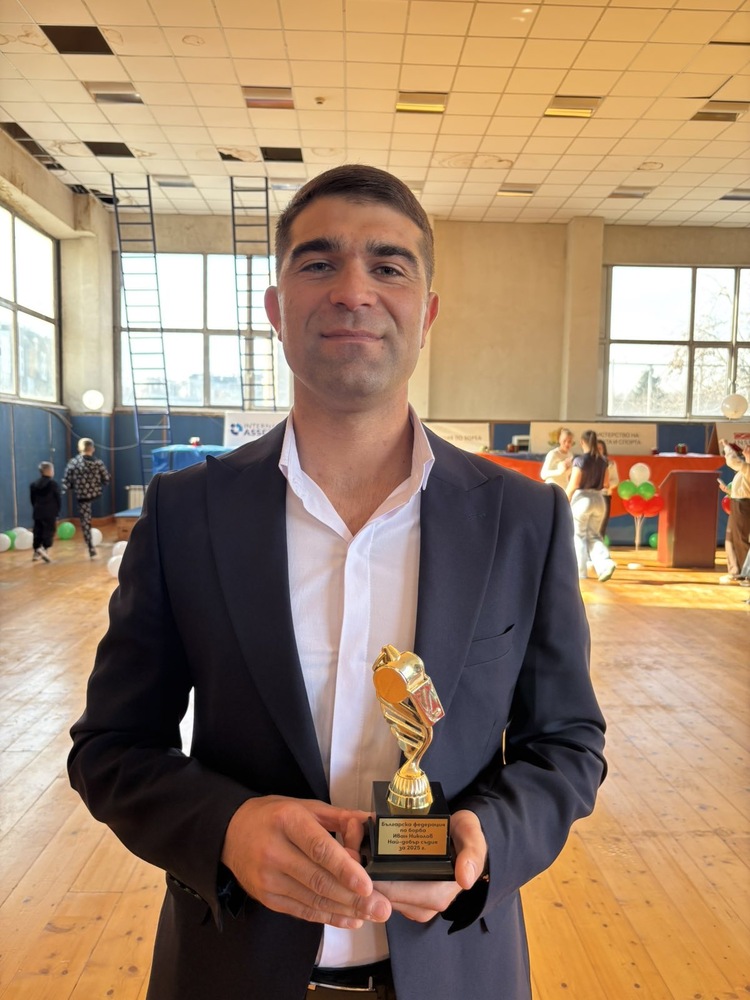 Община Сливен: Международният съдия по борба Иван Николов от Сливен бе избран за рефер на 2025 година