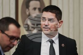 Президентство - консултации - "Морал, единство, чест"