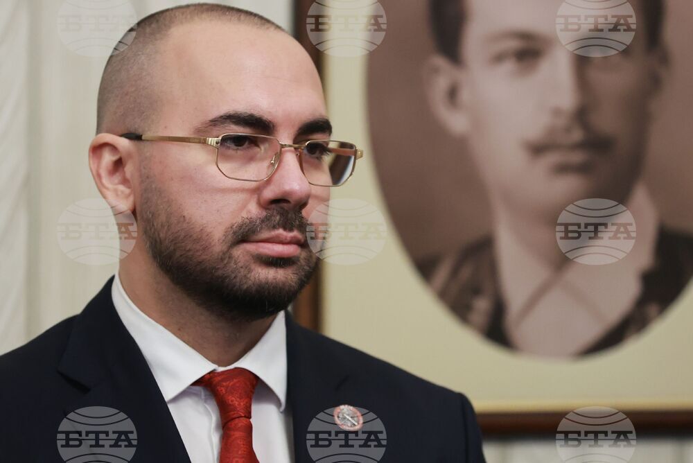 Президентство - консултации - "Морал, единство, чест"