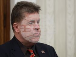 Президентство - консултации - "Морал, единство, чест"