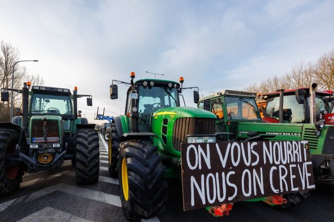 Over 10,000 EU Farmers, Including Bulgarians, Rally in Brussels