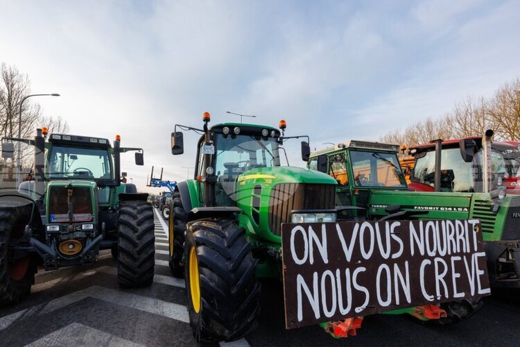 Over 10,000 EU Farmers, Including Bulgarians, Rally in Brussels