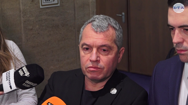 Ще предложим да отпадане промяната, с която се отнеха от президентството колите на НСО, каза Тошко Йорданов