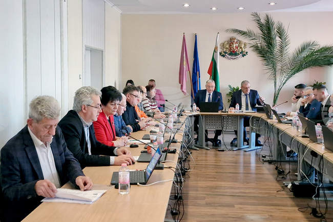 Община Попово да кандидатства за финансиране на проект за обновяване на читалището в село Ковачевец, решиха общинските съветници