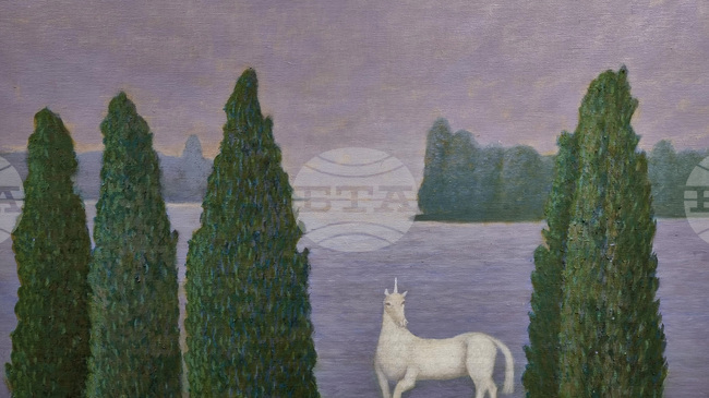 Художественият музей „Георги Велчев“ посреща празниците с изложба с послание за повече вяра в светлината