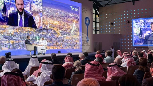 УАМ: Компании от ОАЕ, Саудитска Арабия и Катар са водещите инвеститори в Сирия, заяви сирийският президент 