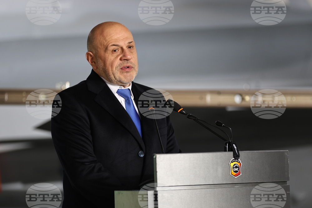 Мисля, че 2025 година е годината, в която българските Военновъздушни сили ще влязат в нова епоха, каза вицепремиерът в оставка Томислав Дончев