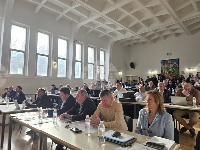 Данък сгради и такса смет в община Петрич ще бъдат увеличени, реши Общинският съвет