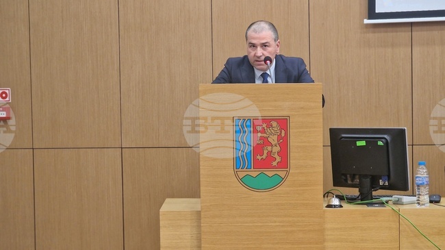 Общинските съветници в Троян приеха предложената от кмета план-сметка за дейност „Чистота“ за 2026 г. в размер на 2,33 млн. евро