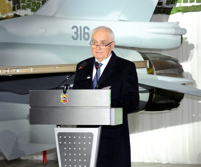 Bulgaria Welcomes Full First Batch of F-16 Block 70 Fighter Jets