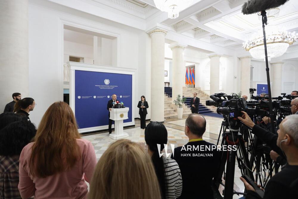 АРМЕНПРЕС: Арменският премиер ще участва в заседанието в Санкт Петербург на Висшия евразийски икономически съвет