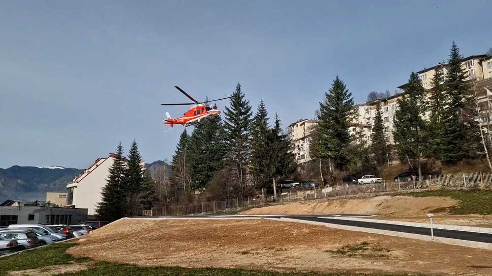 Медицински хеликоптер направи тестови полети до новоизградената площадка на МБАЛ – Смолян