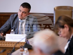 Парламент - Комисия за прякото участие на гражданите, жалбите и взаимодействието с гражданското общество