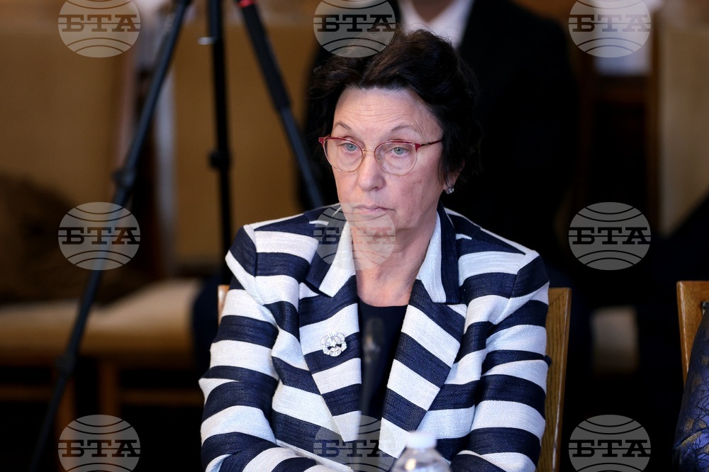 Парламент - Комисия за прякото участие на гражданите, жалбите и взаимодействието с гражданското общество