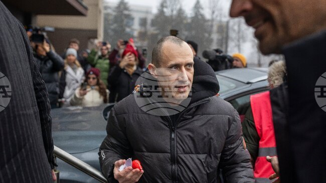 Освободените от Беларус затворници твърдят, че ги пускат без паспорти