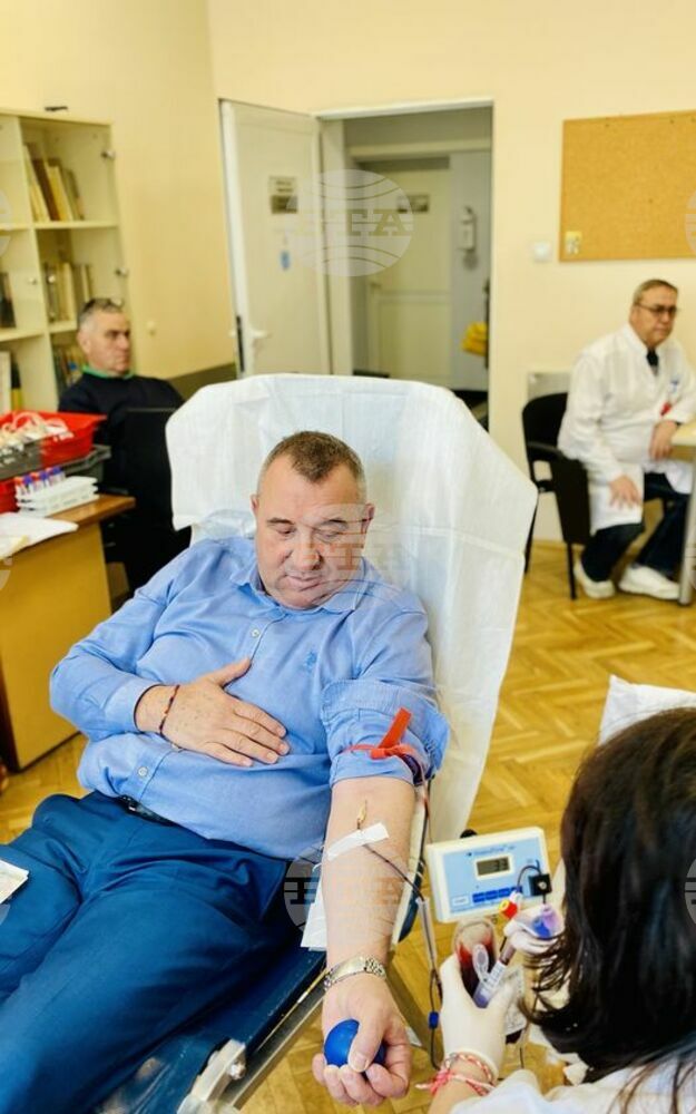 Двайсет и трима кръводарители се включиха в акция на болница "Пирогов"