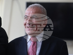 Атанас Зафиров - непридружени деца бежанци - подаръци