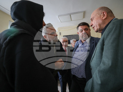 Атанас Зафиров - непридружени деца бежанци - подаръци