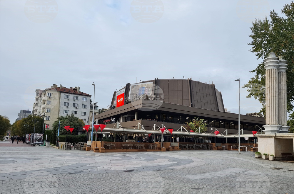 Проектът „Нощно кино“ предлага поредица прожекции и срещи с творци във Варна