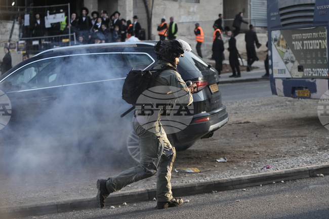 Тринадесет полицаи бяха ранени в Израел, след като се опитали да издадат фиш за неправилно паркиране