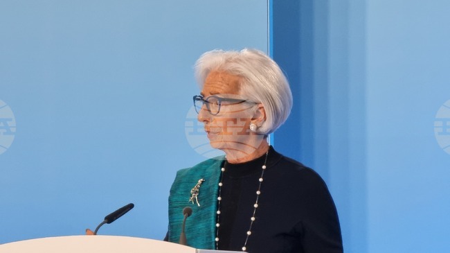 Потвърждаваме, че еврозоната е на „добро място“, каза Кристин Лагард