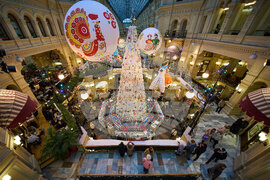 Russia New Year Preparation