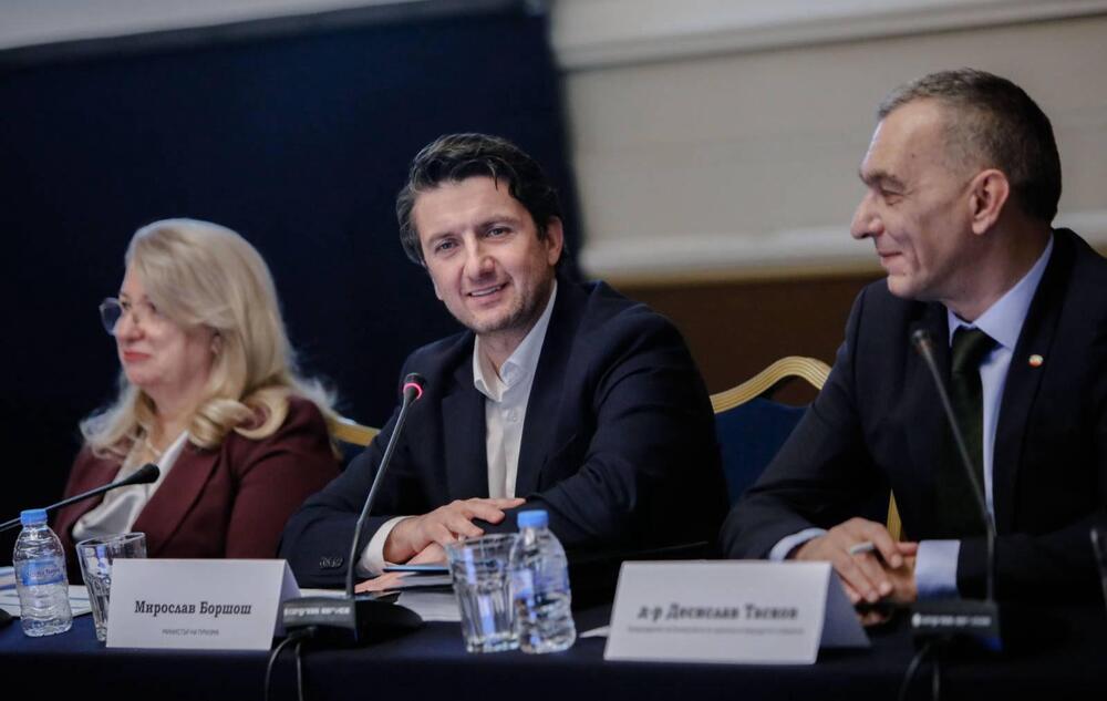 Министърът на туризма в оставка акцентира върху нуждата България да се представя като многопластова дестинация