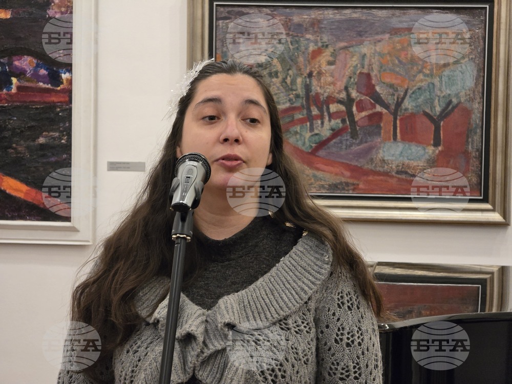 Плевен - писатели - Коледа