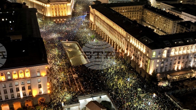 Bulgaria's 2025 in Review: Mass Protest Take Down Government as Country Prepares for Eurozone Entry
