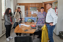 Разграад - ветеринрни лекари - дарение