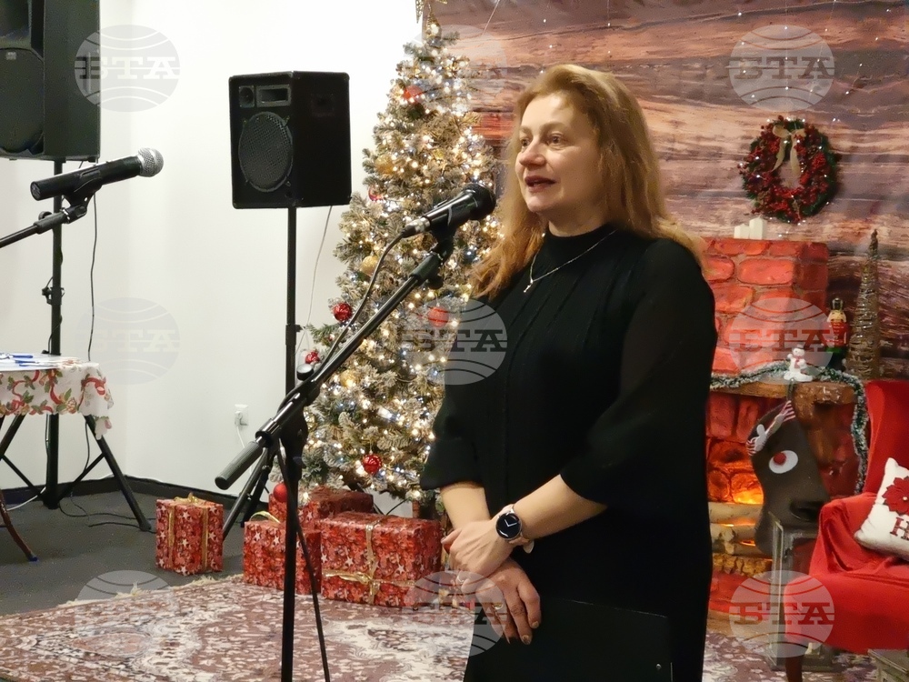 В Кюстендил наградиха победителите в общинския конкурс за детско творчество „Коледа е, стават чудеса“