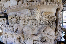 Italy Column Restauration