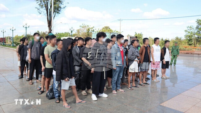 ВНА: Виетнам посрещна 63-ма свои граждани, репатрирани от Камбоджа