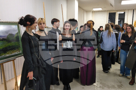 „Изкуство в помощ на изкуството“ - изложба